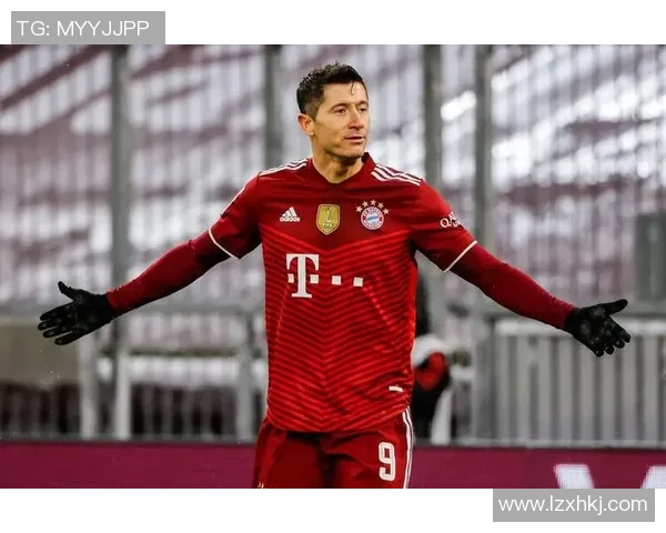 当今世界足球明星现役球员的精彩表现与影响力分析